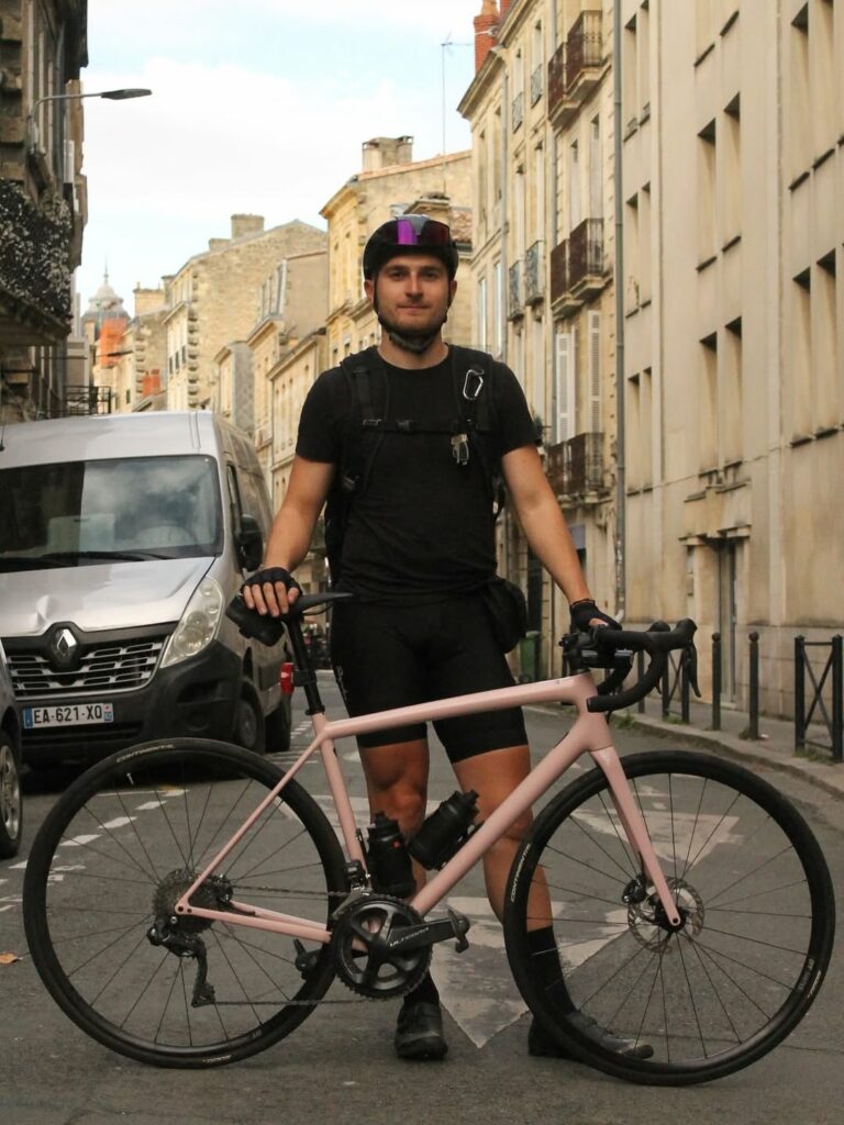 Coursier Bordeaux urgence - Livraison garantie le jour même pour entreprises et professionnels