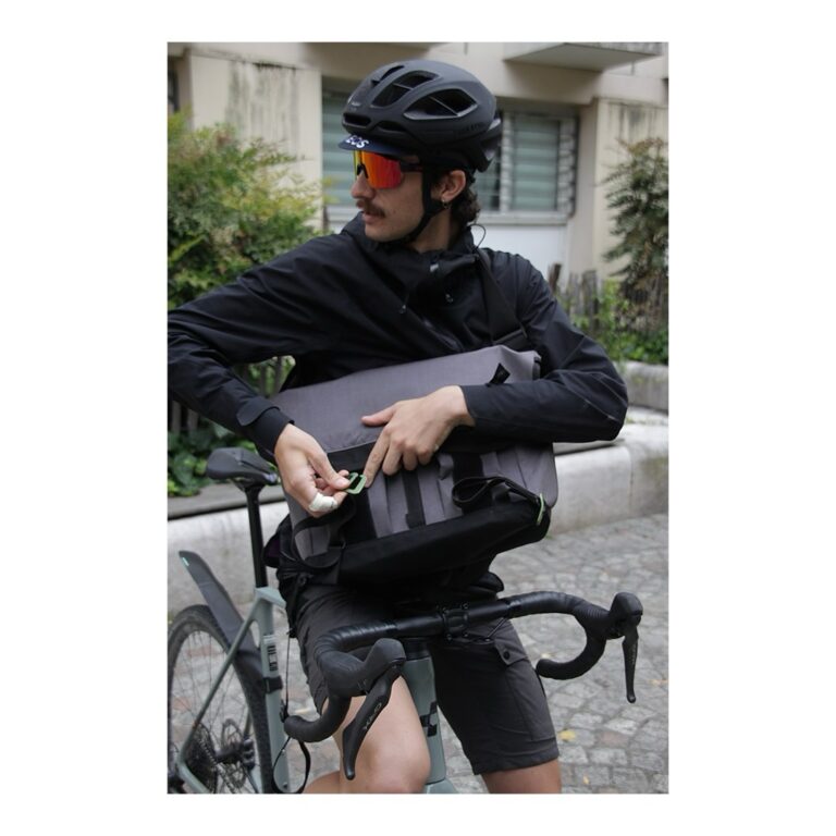 Instagram post from coursiersbordelais. This post is in position 5.