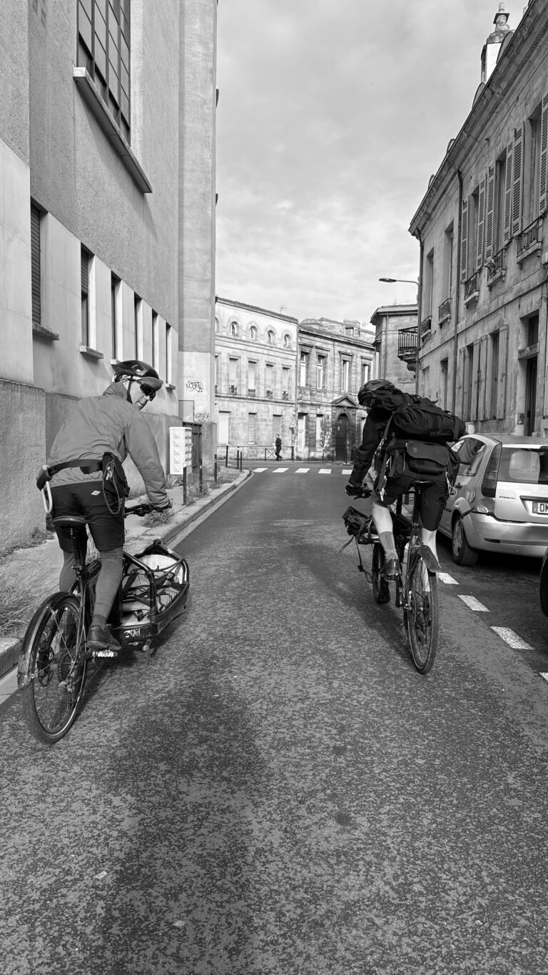 Instagram post from coursiersbordelais. This post is in position 1.