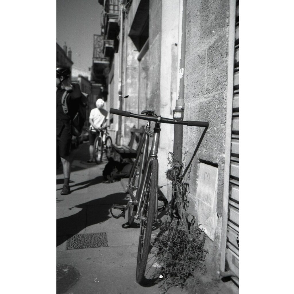 Instagram post from coursiersbordelais. This post is in position 1.